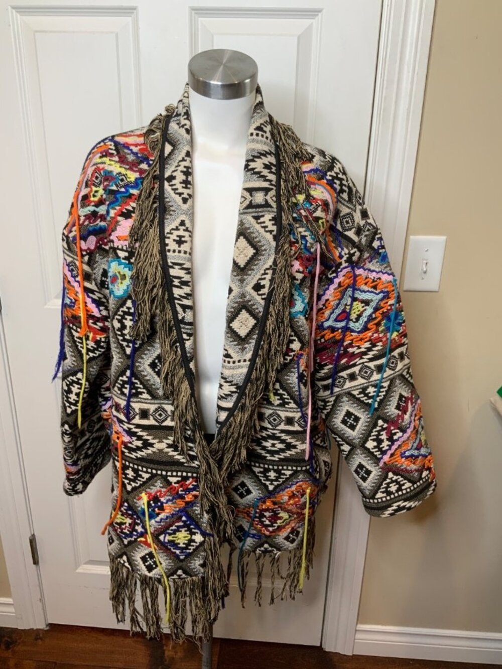 Zara Oversized Jacquard Aztec Tribal Fringe Kimono Jacket,  Size L